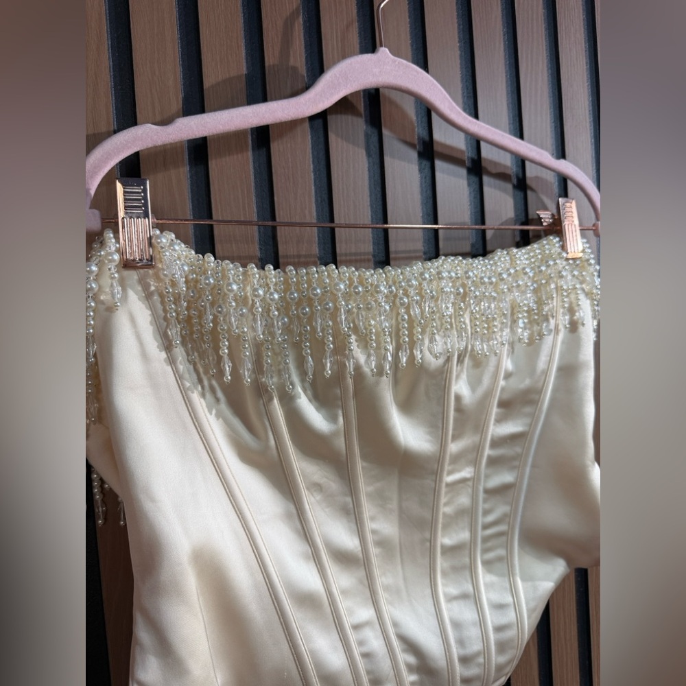 House of‎ CB Ivory Corset with Pearl Accents Sz M - Picture 4 of 10